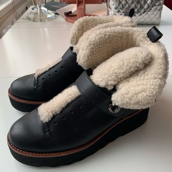 Coach shearling winter boots 38.5 - Picture 3 of 4